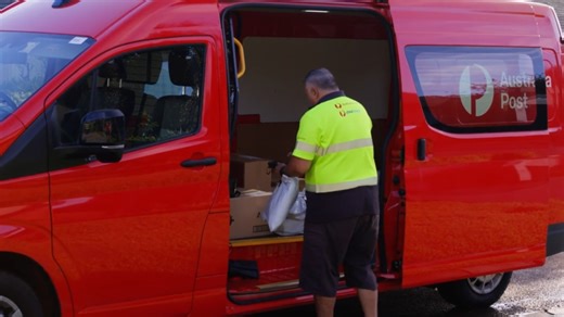 Australia Post embarks on hiring spree