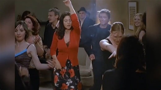 四十年前席卷全球的30首经典迪斯科舞曲，请务必按住你的双腿，每首都能让你跟着节奏动起来