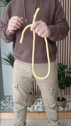 Tour de magie expliqué avec une corde et un.....#magie #magic