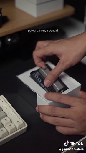 Powerbank TACTICAL goojodoq 10.000 mAh. #promoguncang1212 #powerbank #powerbank10000mah #powerbankfastcharging
