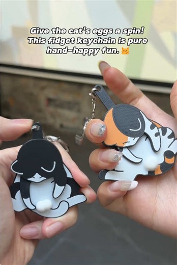 New fun toy for my hands 🙌 A kitten keychain #fidgettoys #keychains #funnygifts #3dprinting #valentinesday