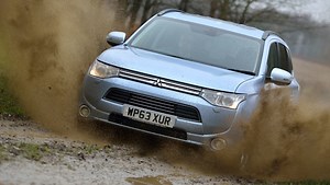 Mitsubishi Outlander PHEV 2014 review | Auto Express