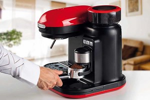Plus économiques et écologiques, voici 3 modèles de machines à café à grains à moins de 250 €