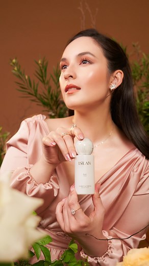 Chelsea Elizabeth Islan on Instagram: "Immerse yourself in the gracefulness of ISLAN Fragrance, the signature scent brand by Chelsea Islan. Inspired by her enchanting journey through the fragrant fields of Grasse, Chelsea infused a whisper of French luxury into every bottle, bringing the allure of an everlasting and unique high-end scentsation experience to Indonesia. #ISLANFragrance #UniqueSensation #LuxuriousScents #EssenceofElegance"