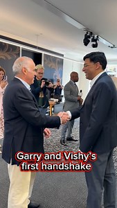 It is ON 🔥 We have the first handshake of the legends in Saint Louis! #ClutchChess #KasparovAnand | Saint Louis Chess Club