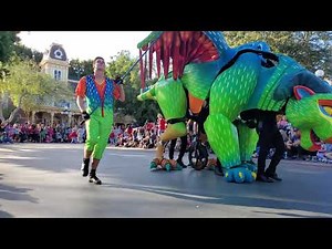 2/29/2020: Daytime Magic Happens Parade at Disneyland (1080p)