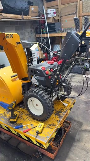 Snowblower, repair and replacement #snowblower #repair #mechanic | small engine repair shop