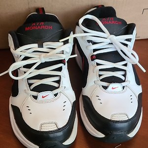 (0000) Nike Air Monarch IV White and Black Sneakers