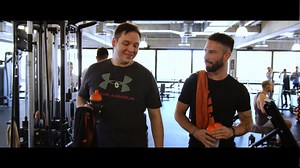 #FitXHelden, das ist unsere Videoreihe, in der unsere Mitarbeiter und ihre Geschichte im Fokus stehen. Dieses Mal geht es um unseren Studioleiter Flo. Wir zeigen euch, wie der Sport ihm erst aus dem Burnout und dann zu einer ganz neuen Jobrichtung verholfen hat. Bekommt einen ersten Einblick in unserem Trailer und freut euch auf das ganze Video in den kommenden Tagen. | FitX