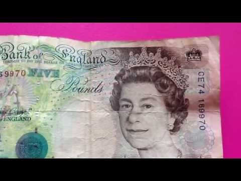 An old five pounds note from 1990, Bank of England