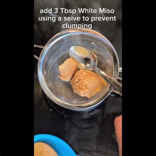 Vegan Miso Soup (recipe in the description)#veganrecipes #vegan #misosoup #soup #tofu