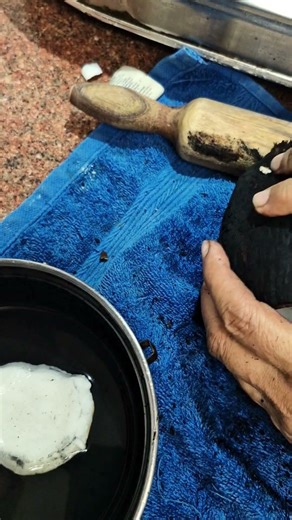 How to Remove Coconut from Shell Easily 🥥#KitchenHack #CoconutHack #CookingTips #EasyCooking