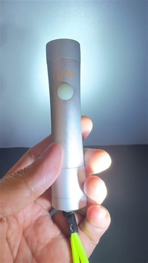 Vortex BS1 LED Teacher Pointer Flash Drive 4GB Fluorescent Switch Lithium Dry Battery Flashlight