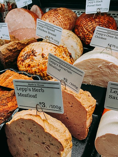 Our Deli Meats are made right here at the market using Lepp-raised beef, pork, and poultry. Raised without added hormones, antibiotics, or steroids and made without added nitrates! 🥪 Perfect for sandwiches, salads, snacks, and more! Pick up any of our deli hams for $3.85/100g, deli chickens for $4.75/100g, deli turkeys for $4.95/100g, or roast beef for $4.75/100g. | Lepp Farm Market