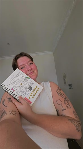 Em Readman 🍉 on Instagram: "After dishing out so many 2026 bingo card ideas, here’s what I picked for myself! About half of them are from the trio of videos with bingo card ideas, and the rest are new! There’s a mix of practical, fun, silly and banal tasks and challenges to see me through 2026 + starting strong by getting my first star tonight (though the square I’m ticking off will hopefully get multiple stars over the course of this year!!) Open to tips, advice and ideas for how I bring all o