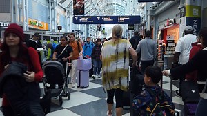 Thanksgiving travel tips for smooth flights and refunds