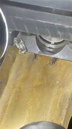 Press starts, clamp forms! 0.5s precision stamping, zero dimension error