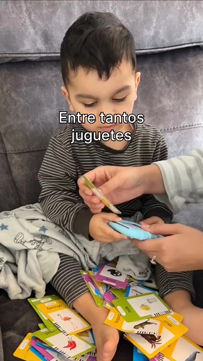 Descubre por qué miles de padres nos elijen! Nuestras tarjetas educativas convierten el aprendizaje en un juego lleno de descubrimiento! 🌈 Perfectas para que tu pequeño/a aprenda nuevas palabras y conceptos de forma divertida! ✨ ¡Consiguelo en nuestra web! Aprovecha nuestra oferta con envíos a todo México 🚚 | Floopy