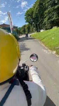 ニューギニ島でバイクタクシー乗ってみた（🇮🇩インドネシア ソロン）