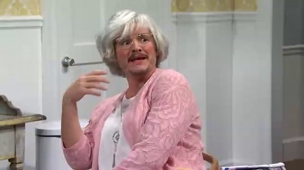 #SNL: Protective Mom