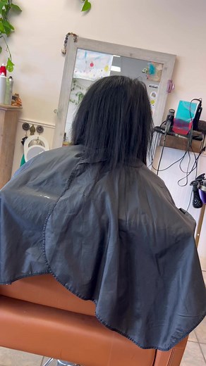 18” Hybrid Weft Extensions | The Hair Studio