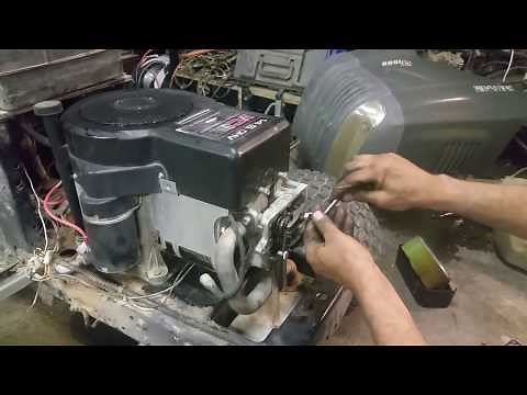 How to Adjust the Valves on a Riding Lawn Mower