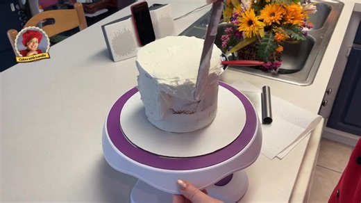 Enjoy. Some frosting tips and decorating on the side of the cake. #cakewithlorelie #weddingcakesforyou | Cakes with Lorelie