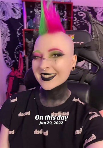 Exploring Punk Hairstyles: The Return of the Deathhawk