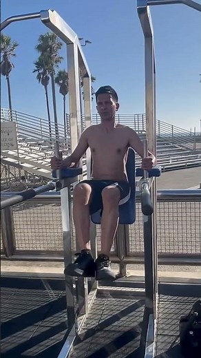 No Excuse Core Workout at Muscle Beach 🌴