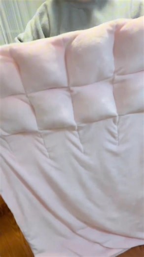 Part 9 | The highly requested full tutorial for the easy way to make a puff quilt!! Be sure to save this one for when you need it 🫶🏻 Video by Garren Roberts #creatorsearchinsights #puffquilt #sewingforyoupage #sewingtiktok #quilting #sewingtok Part 6 | Jennifer