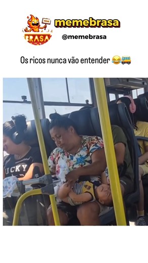 🔥🌋MEMEBRASA🌋🔥 on Instagram: "Memebrasa “会喝水的道路”（即透水沥青路面）是一种经过工程设计的路面结构，其核心特点是能够让雨水快速渗透路面，而不是在表面积水。透水沥青不同于传统致密型沥青，它通过减少细集料来形成更高的空隙率，从而构建一个相互连通的孔隙网络，使雨水能够垂直渗入路面。路面下方通常设置级配良好的碎石贮水层，用于暂时储存渗入的雨水，并让其逐渐渗入土壤或以受控方式排入排水系统。该结构不仅能有效减少地表径流和城市内涝，还可降低车辆水滑风险，提高行车安全，同时通过补充地下水和过滤污染物实现生态效益。因此，透水沥青被视为现代交通基础设施中可持续雨水管理的重要技术进展。 ​#透水沥青 #海绵城市 #会喝水的道路 #绿色基础设施 #低影响开发 #可持续交通 #城市规划 #智慧城市 #环境工程 #雨水管理 #道路工程"