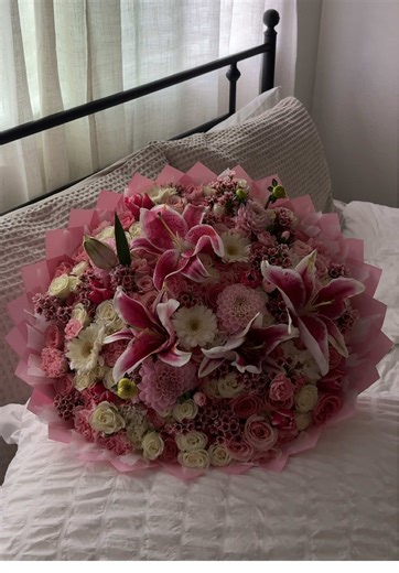 Beautiful Mixed Bouquets from Riverside Florist