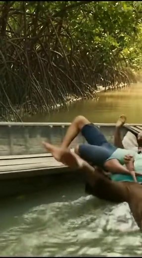 on Camera Recording 🐅 Tiger Attack on Fisherman Sundarban Boat 🌊#tiger | Freelancer Mahfuz