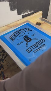 Have you ever seen blue glow ink? 👀 🌙 • • #screenprinting #clothingbrand #merch #tshirtprinting #clothingline #streetwearbrand #customshirts | 413 Merch