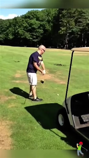 Funniest golf moments #scareprank #golf #golftiktok #funnyvideo #prank