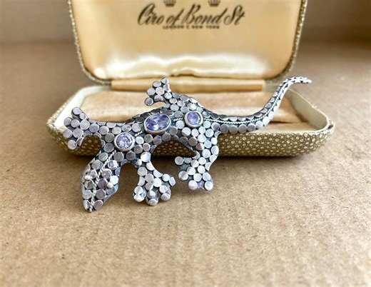 Vintage Sterling Silver Gecko Brooch - Reptile Pin With Purple Gemstones - Etsy