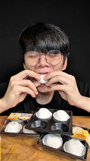 ไดฟูกุออกใหม่ในเซเว่น #รีวิวเซเว่น #ไดฟูกุสโนว์ไส้ถั่วไข่เค็ม #อร่อยบอกต่อ #shorts