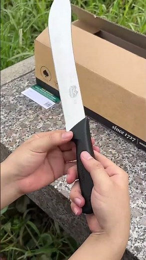 Victorinox knives are on sale with discounts up to 50%
