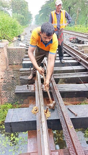 1M views · 2.3K reactions | Railway track dog spike locked new wood sleeper. #reels #railway #railwaytracks #foryoupageシ | Saidur Rahman | Facebook
