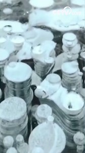 German photographer Lennart Pagel captured beautiful footage of icy methane bubbles just under the surface of a frozen lake in Alberta, Canada. The bubbles were in the midst of floating to the surface when the lake froze solid. #FLASH | CCTV