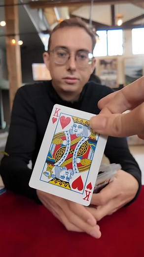 Be honest, how many times did you watch this video 👀. #magic #cards #magician #magictrick | Frankie Foti