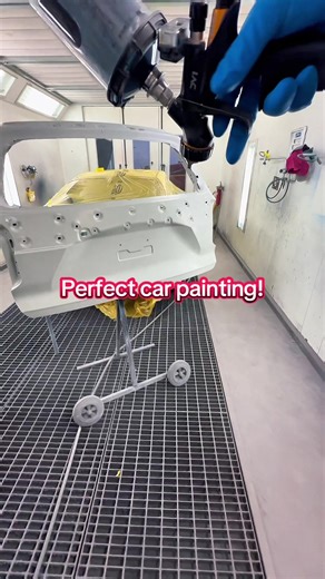 Satisfying Car Tailgate Painting Experience