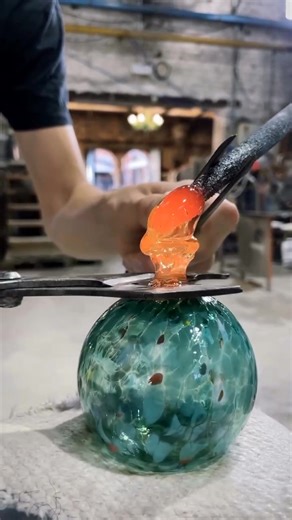 Credit: @wave_murano_glass | Glass Goof