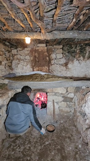 In this extreme winter bushcraft adventure, I build a strong, safe, and warm stone shelter with a fireplace designed to survive powerful winter storms. Facing freezing winds, heavy snow, and harsh weather, I carefully select a protected location and construct thick stone walls that provide insulation, stability, and long-term durability. This is a no-talking ASMR experience, featuring only the natural sounds of storm winds, falling snow, heavy rain, stonework, and the comforting crackle of fire