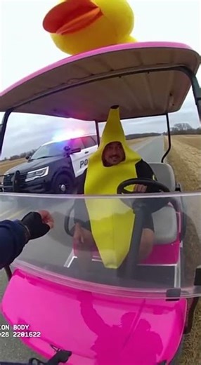 Officer's Slowest Chase Ever: The Banana Cart Getaway
