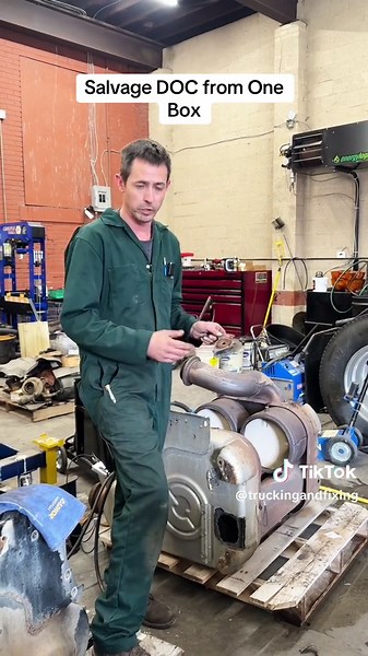 Salvage DOC from Freightliner Detroit One Box #dpf #onebox #freightliner #freightlinercascadia #mechanic
