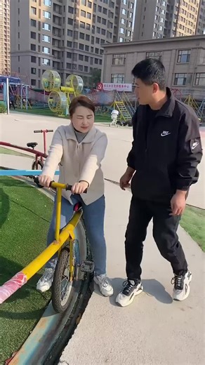 > “Old is Gold ✨ | Charlie Chaplin Fans’ Paradise 🎬 Silent Comedy, Unlimited Smiles 😍” 4.