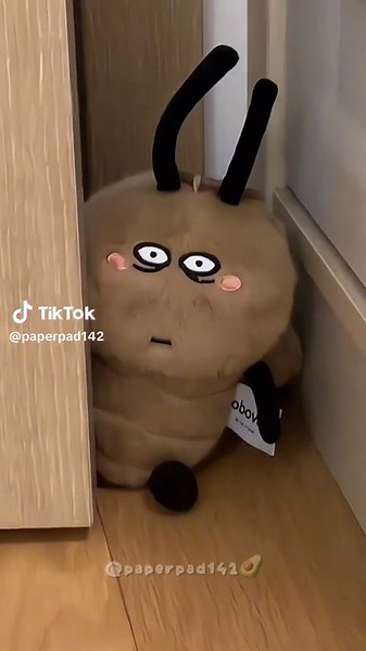 #paperpad142 #papercraft #papercrafts #papercut #cochroach