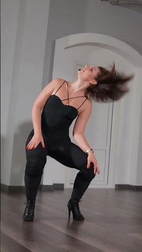 FLEXIBILITY MEETS ATTITUDE | HIGH HEELS DANCE WORKOUT