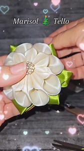 3.2M views · 83K reactions | LLAVERO PARA NAVIDAD .. Flor Marisol .. ✨️Regalos Creativos ❣️♥️✨️ #parati #tutorial #floreseternas #rosaseternas #chritsmasflower #diy #handmade #craft  | Chuladas y Creativas | Facebook